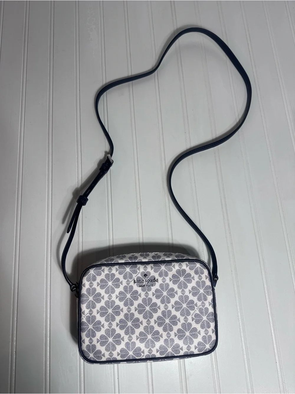 Kate Spade Signature Spade flower mini camera bag crossbody purse bag
